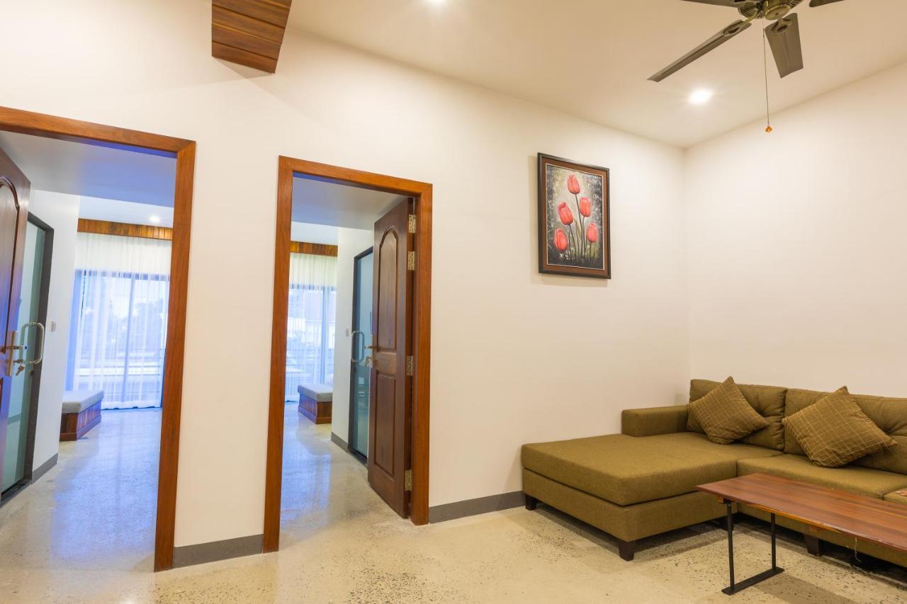 Phimean Home Suite Siem Reap Esterno foto