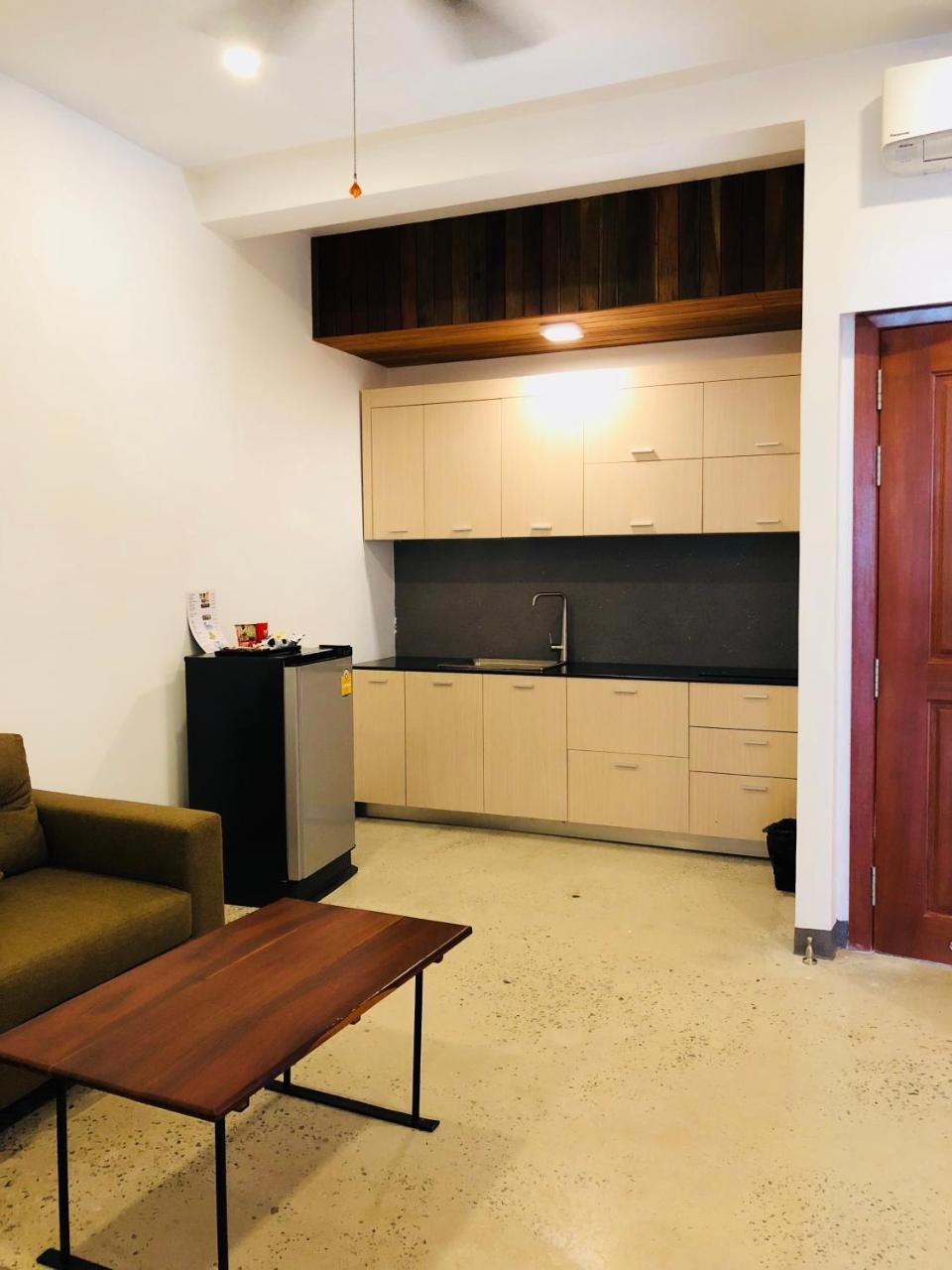 Phimean Home Suite Siem Reap Esterno foto