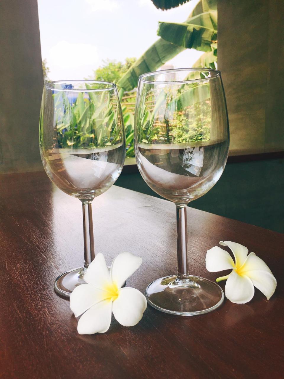 Phimean Home Suite Siem Reap Esterno foto